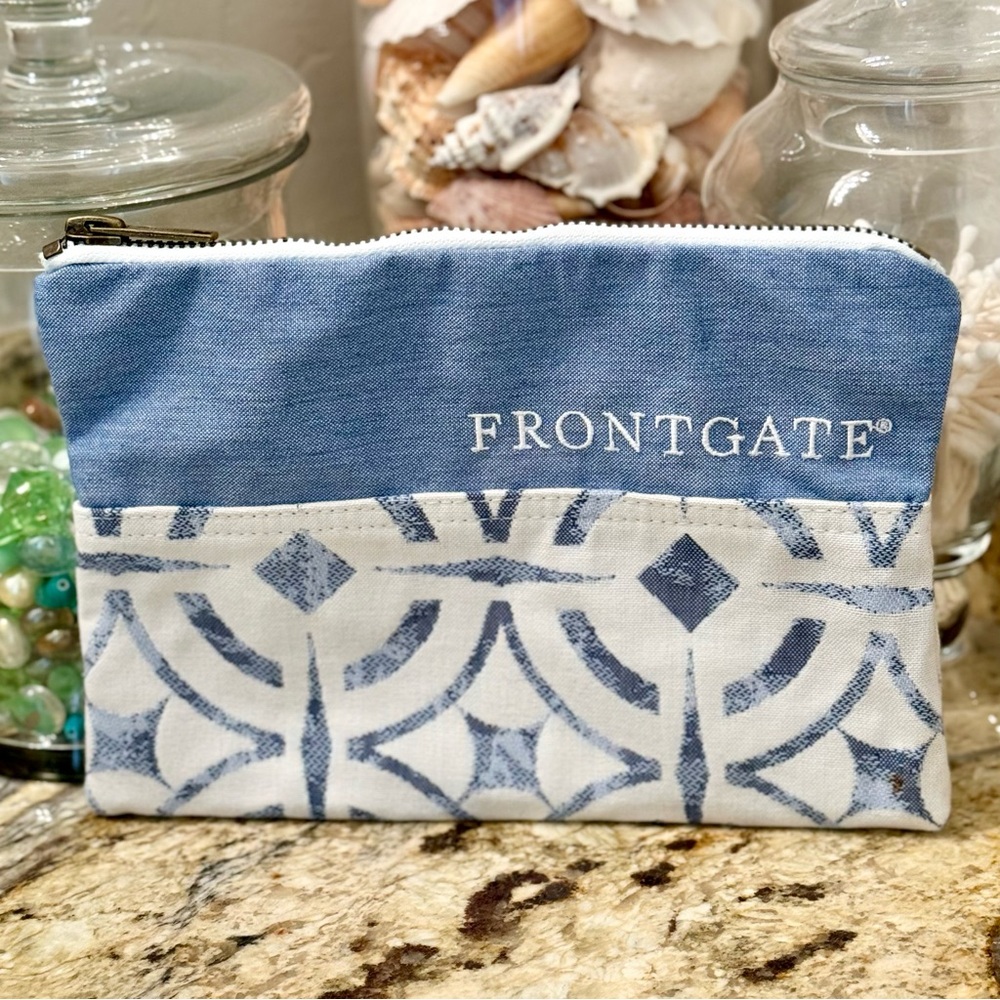 Frontgate Ipsy Makeup Bag 8”